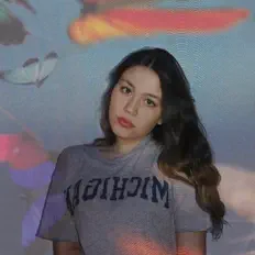 Dengarkan Celyne, tonton video musik, baca bio, lihat tanggal tur & lainnya!