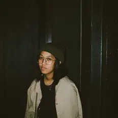 收听 L•Y、观看音乐视频、阅读小传、查看巡演日期等 ！