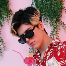 Dengarkan Neondeath, tonton video musik, baca bio, lihat tanggal tur & lainnya!