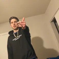 Poslechněte si interpreta YNS Stanton, sledujte hudební videa, přečtěte si životopis, podívejte se na data turné a další informace.
