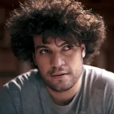 Luister naar Steve Prestia, bekijk muziekvideo's, lees de bio, bekijk de tourdata, en meer!