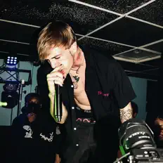 Ouça Carsn, assista a videoclipes, leia a biografia, veja as datas das turnês e mais!