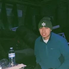 Dj Skelzを聴いたり、ミュージックビデオを鑑賞したり、経歴やツアー日程などを確認したりしましょう！
