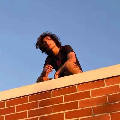 Listen to Luis De, watch music videos, read bio, see tour dates & more!