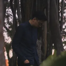 Hör dir Anhedral an, schau dir Musikvideos an, lies die Biografie, finde Tourdaten und mehr!