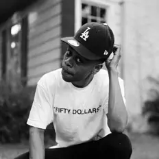 Floyd सुनें, म्यूज़िक वीडियो देखें, बायो पढ़ें, दौरे की तारीखें और बहुत कुछ देखें!