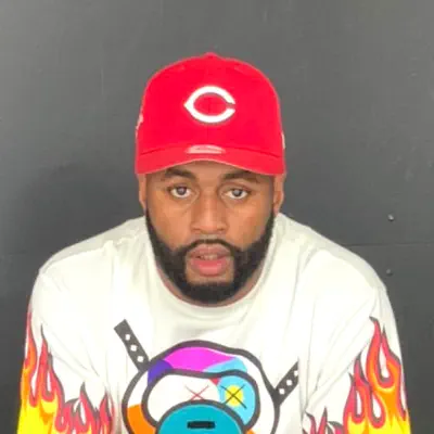 Listen to Twonie Bo, watch music videos, read bio, see tour dates & more!