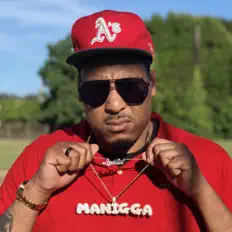 Ascolta Manigga, guarda video musicali, leggi la biografia, vedi le date del tour & altro!