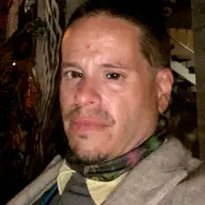 Hör dir Matt Harrison an, schau dir Musikvideos an, lies die Biografie, finde Tourdaten und mehr!