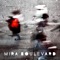 D.A.F. - Mira Boulevard lyrics