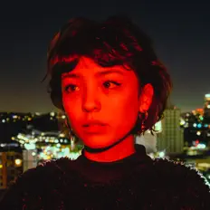 Ascolta Ruby, guarda video musicali, leggi la biografia, vedi le date del tour & altro!