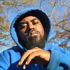 收听 CarTune、观看音乐视频、阅读小传、查看巡演日期等 ！