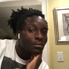 Noworneverを聴いたり、ミュージックビデオを鑑賞したり、経歴やツアー日程などを確認したりしましょう!