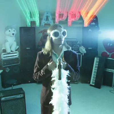 Listen to Peachcake, watch music videos, read bio, see tour dates & more!