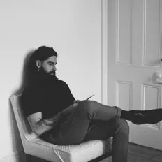 Ceylon Rose dinle, müzik videolarını izle, biyografisini oku, tur tarihlerini ve daha fazlasını gör!
