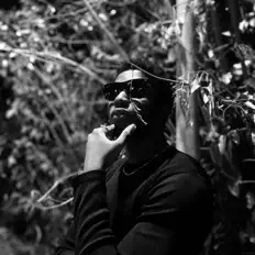 Escucha a Exowrldwise, mira videos musicales, lee su biografía, consulta las fechas de las gira y más.