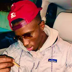 Ascolta D2, guarda video musicali, leggi la biografia, vedi le date del tour & altro!