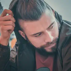 Elorik: песни, клипы, биография, даты выступлений и многое другое.