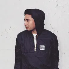 Escucha a oldirtypyro, mira vídeos musicales, lee la biografía, consulta fechas de giras y mucho más.