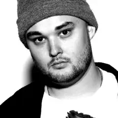 Écoutez Matthew Tuck, regardez des vidéoclips, lisez la biographie, consultez les dates de tournée et plus encore !