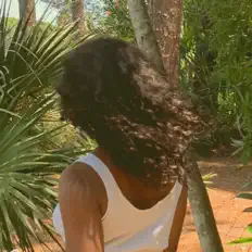 Dengarkan Cameron, tonton video musik, baca bio, lihat tanggal tur & lainnya!