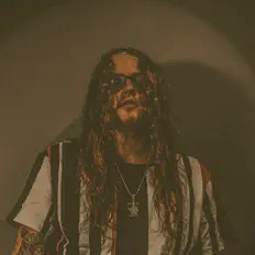 Dengarkan Kris Flair, tonton video musik, baca bio, lihat tanggal tur & lainnya!