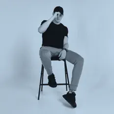 Listen to Саша Незнакомый, watch music videos, read bio, see tour dates & more!