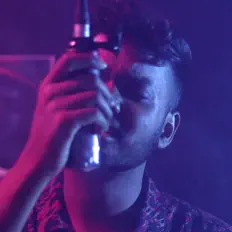 Ouve Harish, vê vídeos de música, lê a biografia, vê as datas da digressão e muito mais!