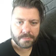 Luister naar Lonely Pedro, bekijk muziekvideo's, lees de bio, bekijk de tourdata, en meer!