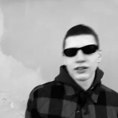 Escucha a Odee Charmie, mira videos musicales, lee su biografía, consulta las fechas de las gira y más.