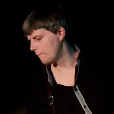 Dengarkan Martin Mahoney, tonton video musik, baca bio, lihat tanggal tur & lainnya!