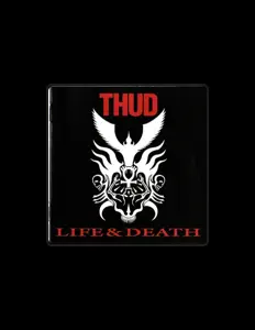 Thud सुनें, म्यूज़िक वीडियो देखें, बायो पढ़ें, दौरे की तारीखें और बहुत कुछ देखें!