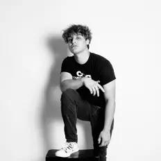 Dengarkan EVAN SCOTT CUCCIA, tonton video musik, baca bio, lihat tanggal tur & lainnya!