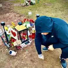 ACR GRIMEYを聴いたり、ミュージックビデオを鑑賞したり、経歴やツアー日程などを確認したりしましょう！