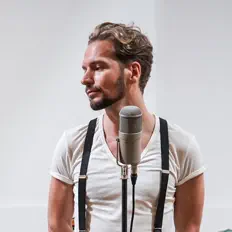 Listen to Felix Räuber, watch music videos, read bio, see tour dates & more!