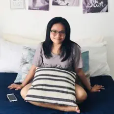 Poslechněte si interpreta Pie Sy, sledujte hudební videa, přečtěte si životopis, podívejte se na data turné a další informace.