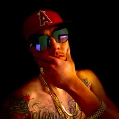 Ricky Rackz सुनें, म्यूज़िक वीडियो देखें, बायो पढ़ें, दौरे की तारीखें और बहुत कुछ देखें!