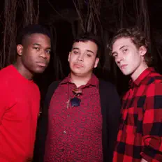 收听 Scarlet Hearts、观看音乐视频、阅读小传、查看巡演日期等 ！