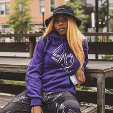 聆聽 Laj Lantana、觀看音樂影片、閱讀小傳、查看巡演日期等！