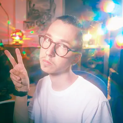 Listen to Patatoide, watch music videos, read bio, see tour dates & more!