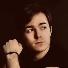 收听 Daniel Thomas Ebeling、观看音乐视频、阅读小传、查看巡演日期等 ！