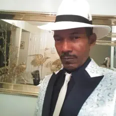 Dengarkan JOYTI, tonton video musik, baca bio, lihat tanggal tur & lainnya!