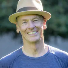 Luister naar Eric Douglas, bekijk muziekvideo's, lees de bio, bekijk de tourdata, en meer!