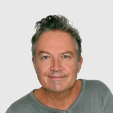 Poslechněte si interpreta Marcel Barsotti, sledujte hudební videa, přečtěte si životopis, podívejte se na data turné a další informace.