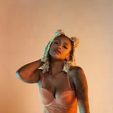 收听 Des Monroe、观看音乐视频、阅读小传、查看巡演日期等 ！