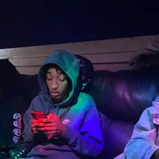 Dengarkan Jay Bandz, tonton video musik, baca bio, lihat tanggal tur & lainnya!