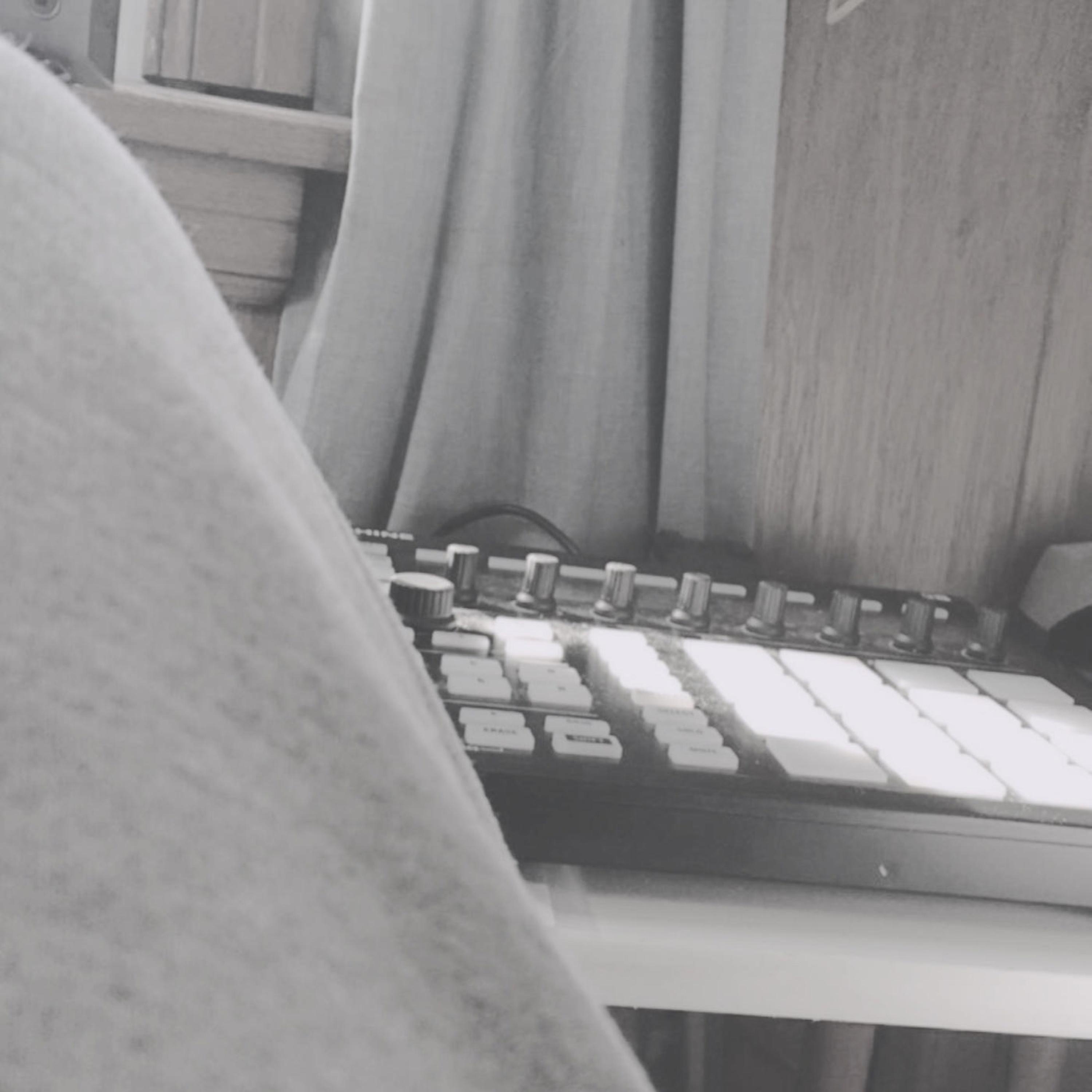 Fabio Selection feat. Vivian B - Promises