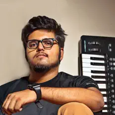 Escucha a Menon Khan, mira vídeos musicales, lee la biografía, consulta fechas de giras y mucho más.