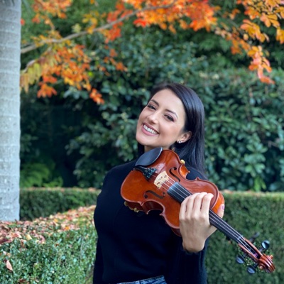 Escucha a Melissa Voyias, mira vídeos musicales, lee la biografía, consulta fechas de giras y mucho más.