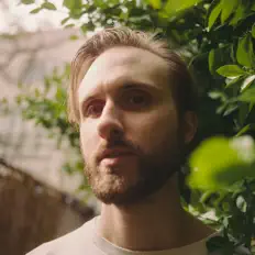 收听 Great Barrier、观看音乐视频、阅读小传、查看巡演日期等 ！